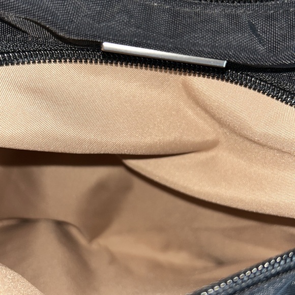 Baggallini black crossbody bag - Picture 7 of 10